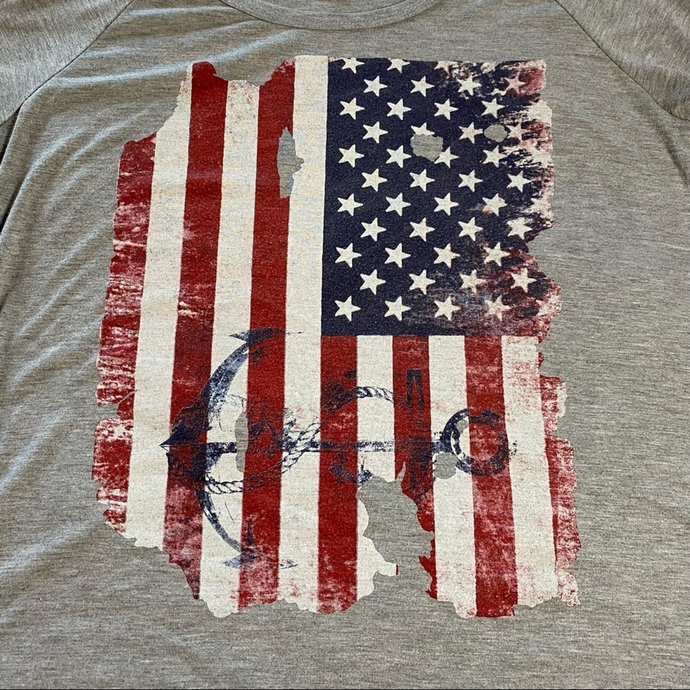 Fair Oaks Scoop Neck Flag Anchor T-shirt Gray Size Medium - Picture 7 of 9